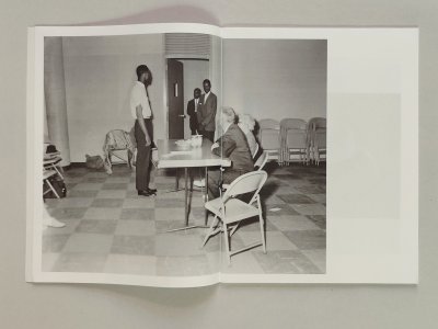 Hiding in Plain Sight / Über Ici et ailleurs