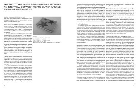 Dans l'espace : poussières, points, trames et chatoiements