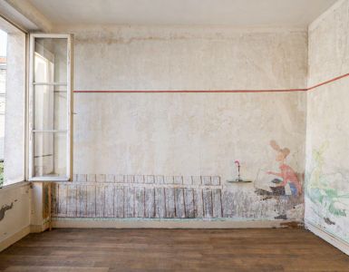 Une Chambre en Ville