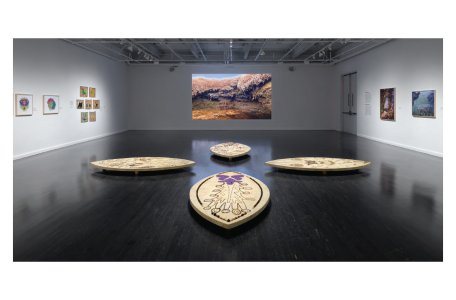 We Place Life at the Center / Situamos la vida en el centro